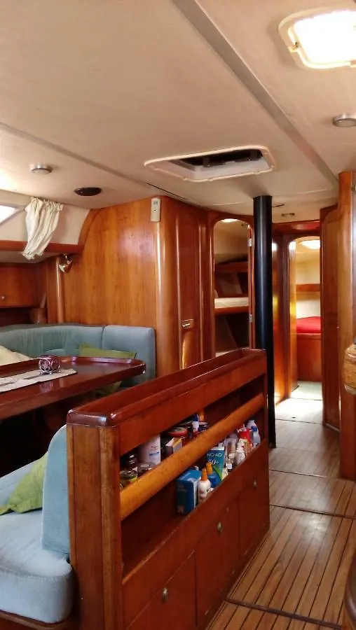 Hotel Velero MissTick,Gibsea 47'2 Puerto Calero 0*,  España